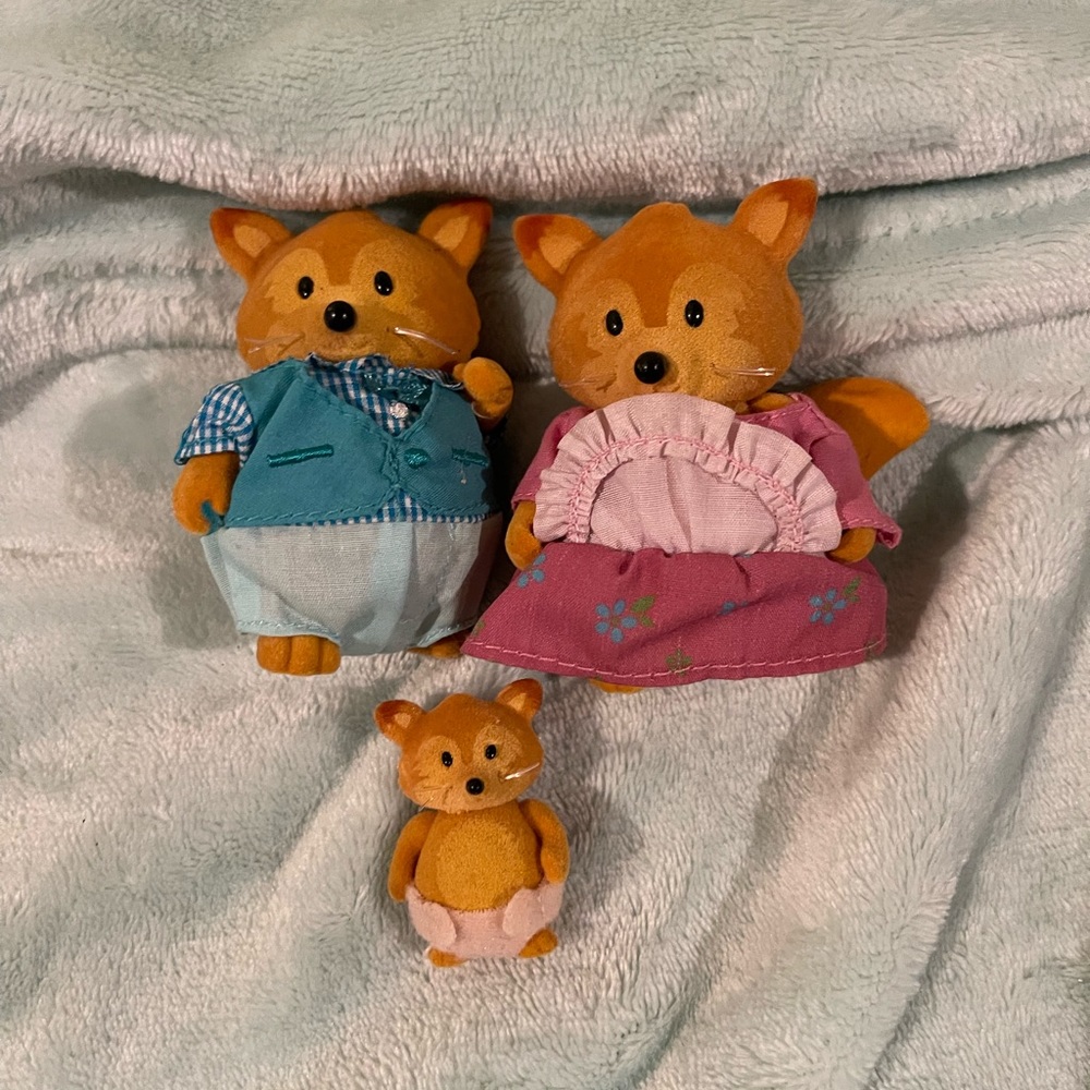 Calico critters red fox family of 3